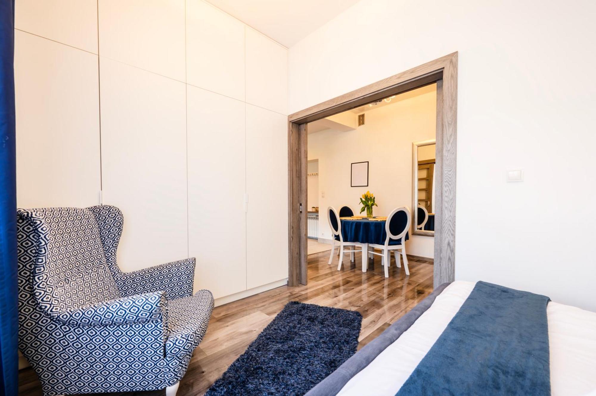 Florencja Parking Gratis Moxy Te&Am Cracow كراكوفيا المظهر الخارجي الصورة