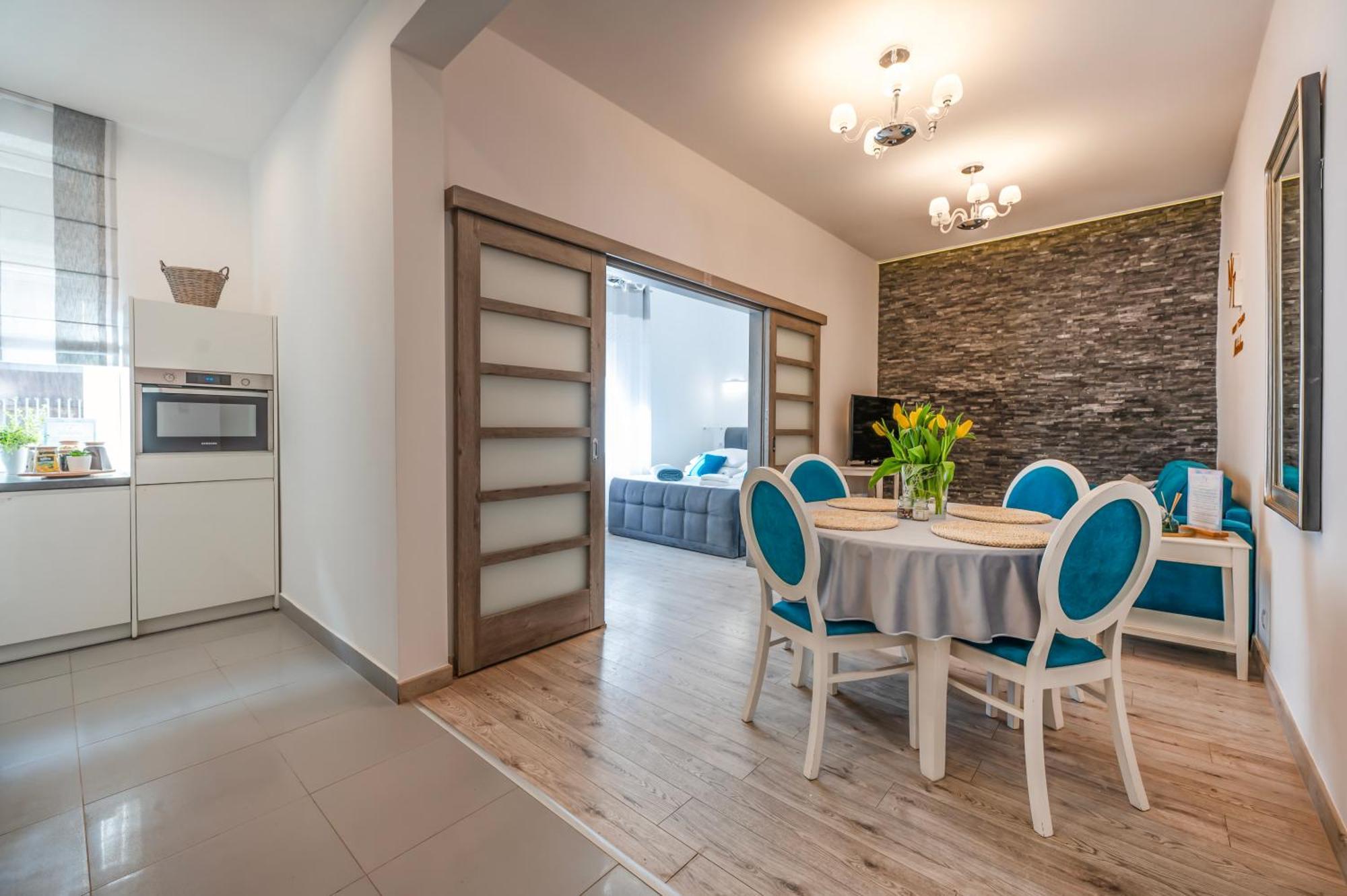 Florencja Parking Gratis Moxy Te&Am Cracow كراكوفيا المظهر الخارجي الصورة